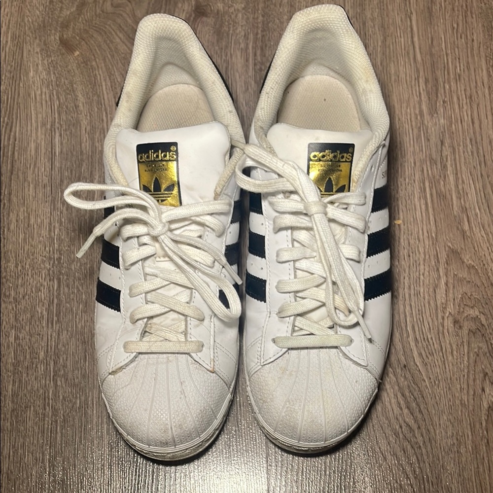 Adidas superstars White and Black Sneakers